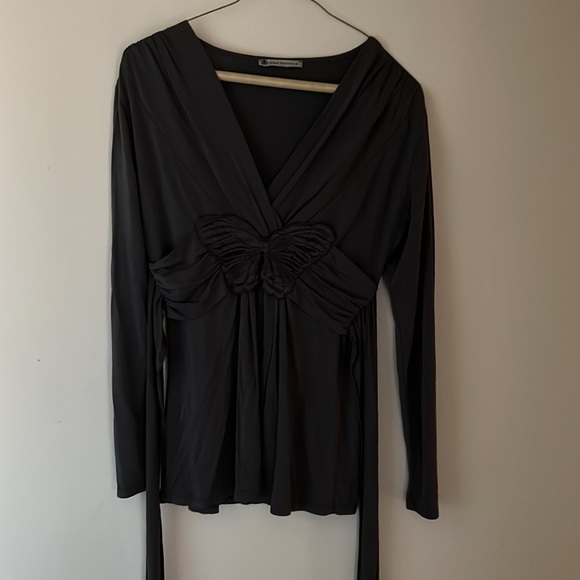 Butterfly long sleeve shirt with tie - Picture 7 of 8